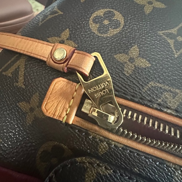 AUTHENTIC Louis Vuitton Monogram Olympe Aurore, Receipt Available - Picture 9 of 14